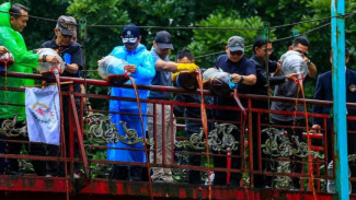 Sungai Jaletreng Disiram 10 Ribu Liter Ecoenzyme, Gerakan Lingkungan Cetak Rekor