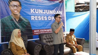 Turun Langsung Temui Warga Mamuju, Anggota DPR Zulfikar Serap Aspirasi