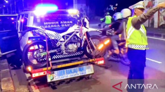 Polisi Sisir Ranjau Paku di Jalur Mudik Kalimalang, Ini yang Didapat
