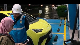 Ekonom Nilai Pemerintah Perlu Perkuat Insentif Kendaraan Listrik Ditengah Harga Minyak yang Melonjak