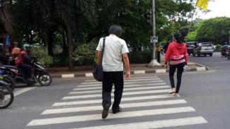 Pemprov DKI Tambah 5 Zebra Cross di Tebet, Tingkatkan Keselamatan Pejalan Kaki