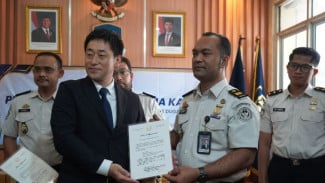 Imigrasi Bongkar Sindikat Scamming Internasional, 13 WNA Jepang Dideportasi dari Bogor