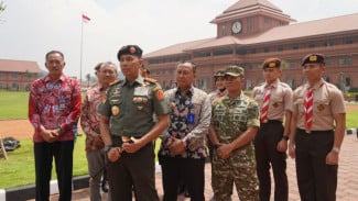 Berkunjung ke SMA Taruna Nusantara Kampus Cimahi, Pangkogabwilhan III Beri Pembekalan Wawasan Kebangsaan ke Siswa