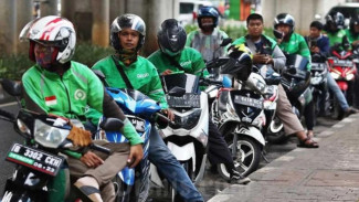 Potongan Aplikator Ojol Dibatasi 8 Persen, DPR Ingatkan Jangan Ada Kenaikan Tarif