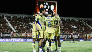 Tangis Haru dan Gol Menit Akhir, Persib Kini Tinggal Satu Laga Menuju Juara