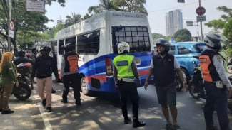Resahkan Pengendara, Jukir Liar di Cengkareng Jakbar Akhirnya Ditindak Tegas