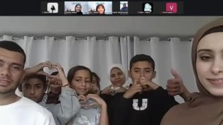 Tangis Anak Yatim Gaza Pecah Saat Sapa Orang Tua Asuh Indonesia Lewat Zoom