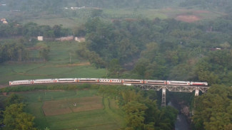 Perjalanan Terus Tumbuh, KA Cikuray Hubungkan Garut yang Kaya Hasil Bumi dengan Jakarta