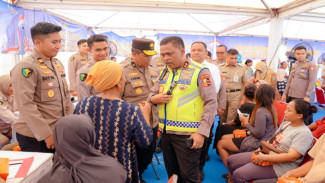 Kakorlantas Polri Tinjau Bakti Kesehatan Korban Kebakaran Kemayoran, Wujud Nyata Polri Hadir untuk Masyarakat
