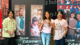 Ari Irham Tantang Diri Jadi Vokalis dan Gitaris di Film 'Takkan Kubiarkan Kau Menangis'