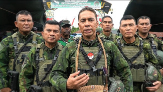 Dari Batas Batu Nduga, Pangkogabwilhan III Pastikan TNI Siap Kawal Program Makan Bergizi Gratis untuk Anak Papua