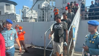 Evakuasi Korban KMP Mutiara Sentosa II Terus Berlangsung, 229 Orang Selamat