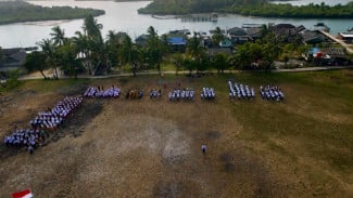 Pertamina NRE Hadirkan Listrik dari Tenaga Matahari di Pulau Sembur, Warga Rayakan Kemerdekaan dengan Cara Berbeda