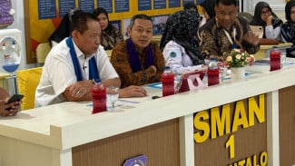 Wamendikdasmen Tegaskan Keberhasilan Pendidikan Jarak Jauh Bukan Saja Anak Sekolah Kembali tapi Mutu