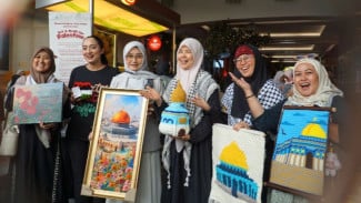 Dari Rajutan hingga Lukisan, Ribuan Karya di Blok M Jadi Suara Solidaritas untuk Palestina