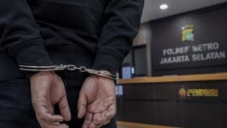 Berawal dari Laporan Warga, Polisi Bongkar Rumah Produksi Etomidate di Jaksel