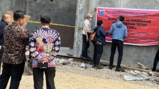 Belum Kantongi PBG, Lapangan Padel di Meruya Utara Jakbar Disegel dan Dilarang Beraktivitas