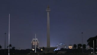 Monas hingga Bundaran HI Gelap 1 Jam, Jakarta Ajak Warga Hemat Energi