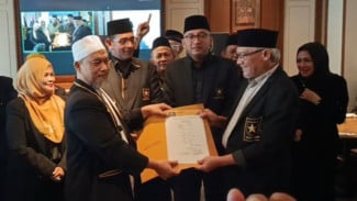 Ansufri Sambo Jadi Ketum Baru Partai Ummat, Heikal Safar Ketua Harian