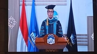 Guru Besar Baru UIN Jakarta Ismail Hasani Bicara Ancaman Demokrasi dan Politisasi Hukum