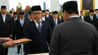 Rocky Gerung hingga Quraish Shihab Dilantik Jadi Anggota Wantimpres