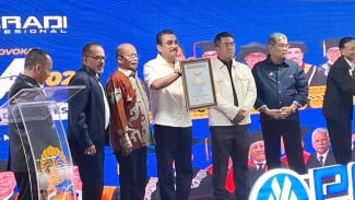 PERADI Profesional Raih Rekor MURI Lewat PKPA dengan Peserta Terbanyak