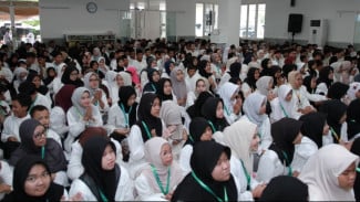 Pertemuan Rutin Bulanan: H. Robert Nitiyudo Wachjo Pesankan Dzikir dan Syukur kepada 1.232 Anak Binaan