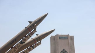 Rudal Houthi Hujani Arab Saudi, Warga Riyadh Terluka hingga Gedung Aramco Terbakar