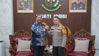 Kapolda dan Kajati Jambi Bertemu, Bahas Keamanan hingga Penegakan Hukum yang Jadi Sorotan