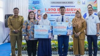 7 Tahun Farah Puteri jadi Wakil Rakyat, Ribuan Siswa di Dapilnya Terima Bantuan Pendidikan
