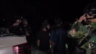 Tanpa Perlawanan, Satgas Yonif 9 Marinir Tangkap Komandan Batalyon TPNPB-OPM Aikum Bersama Dua Anggotanya di Maybrat