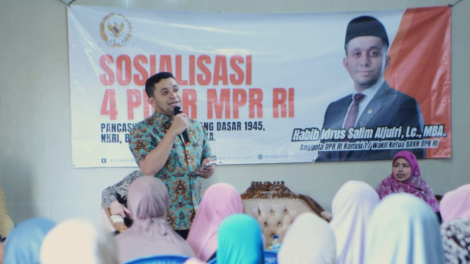 Habib Idrus Salim Aljufri, Anggota DPR RI Fraksi PKS