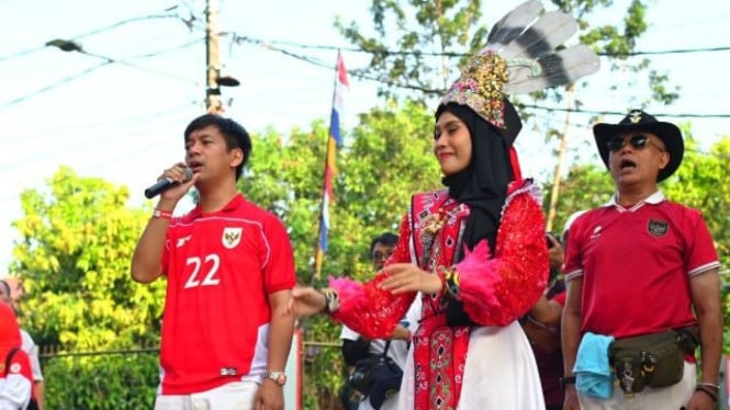 Rian D'Masiv pimpin nyanyi lagu Indonesia Raya di JSQA HUT RI.