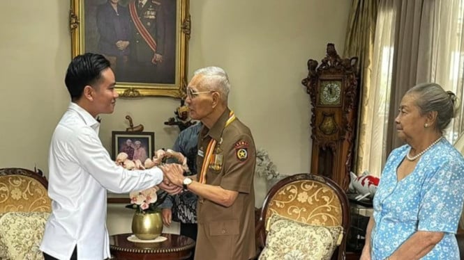 Wapres Gibran Temui Try Sutrisno