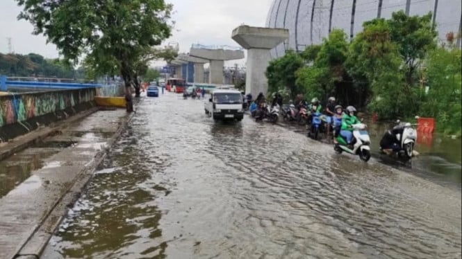 Banjir rob di wilayah Jakarta Utara, dekat JIS