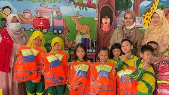 Guru PAUD dibekali pembelajaran mitigasi bencana banjir.