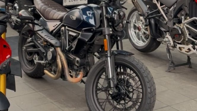 Motor diduga diterima eks Wamen Ketenagakerjaan Immanuel Ebenezer