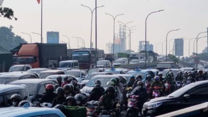 Kemacetan di Jalan TB Simatupang
