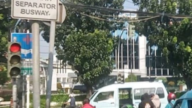 Lampu lalu lintas di DKI Jakarta.