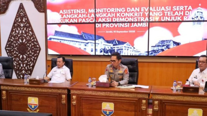 Monitoring dan evaluasi pasca aksi demonstrasi ricuh di daerah.