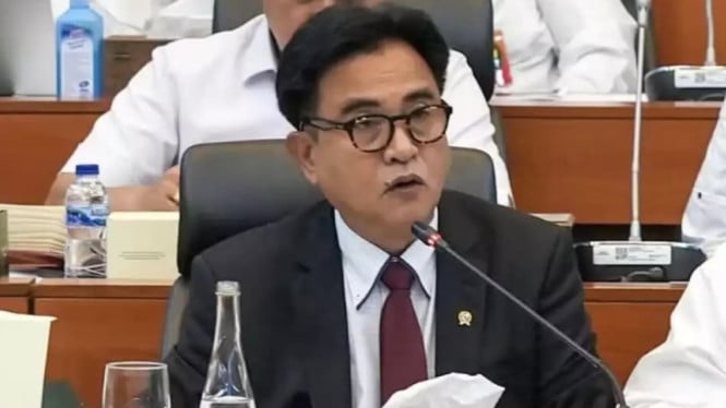 Yusril Ihza Mahenra, Menko Kumham Imipas
