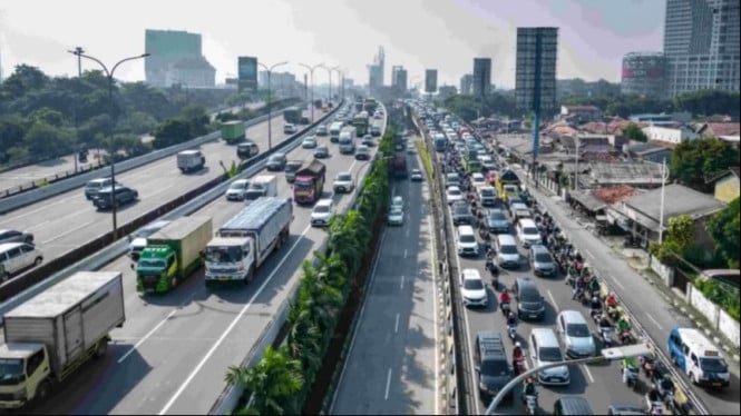 Kondisi lalu lintas di Jalan TB Simatupang.