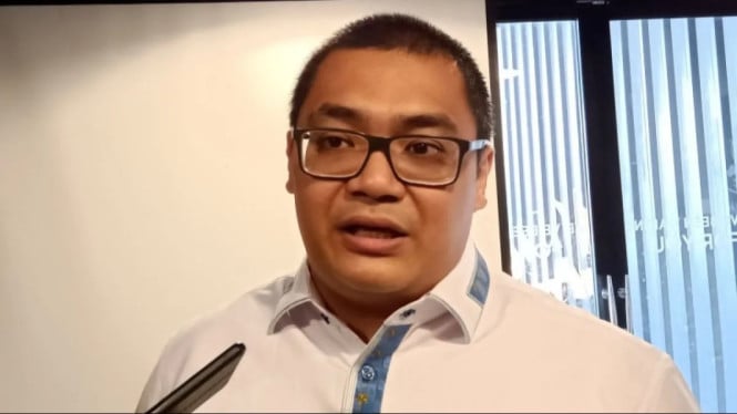 Direktur Eksekutif lembaga survei Median, Rico Marbun