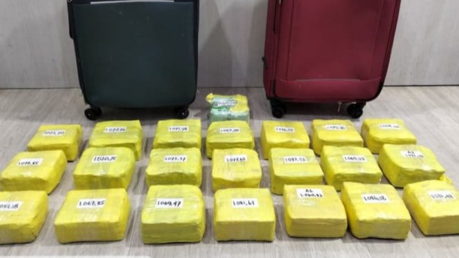 Barang bukti sabu 22 kg disita dari WNA Pakistan.