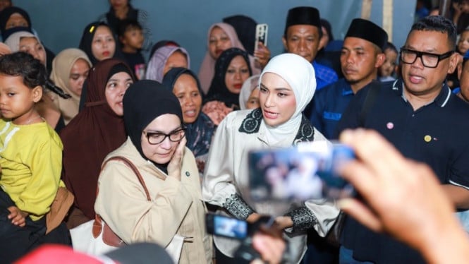 Putri Zulhas-Uya Kuya dampingi Pemulangan Jenazah TKW Lampung