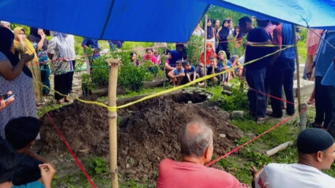 Sebuah kuburan di Kampung Katimahar, Pasaman ditemukan terbongkar.