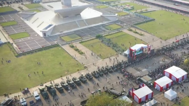 TNI AD Fair di Monas.