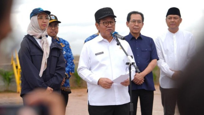 Gubernur Jakarta Pramono Anung cek tanggul NCICD, Jakut
