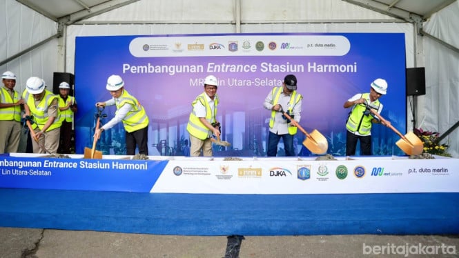 Pramono Anung Groundbreaking Entrance Stasiun MRT Harmoni