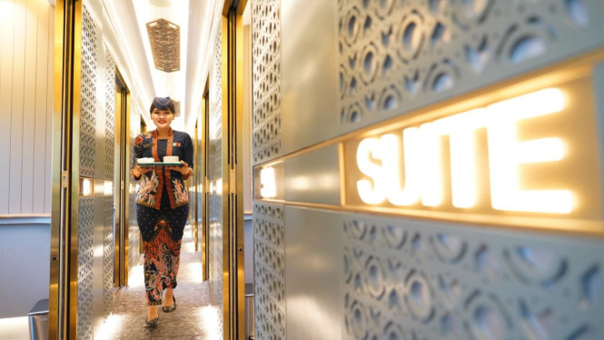 Kereta Suite Class Compartment KAI